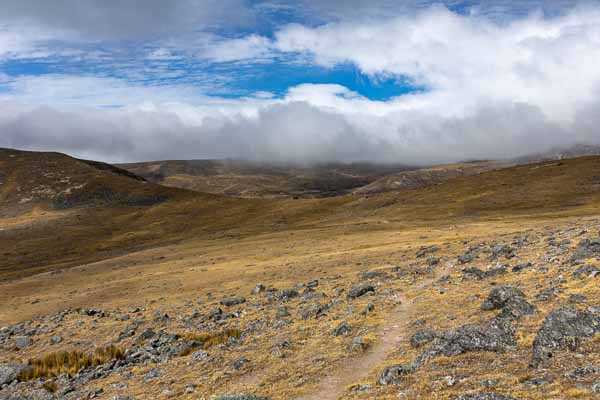 Sentier vers petit col et les cuistots