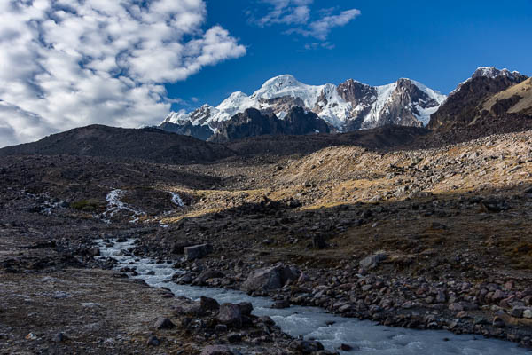 Torrent et Allqamarinayuq, 6102 m