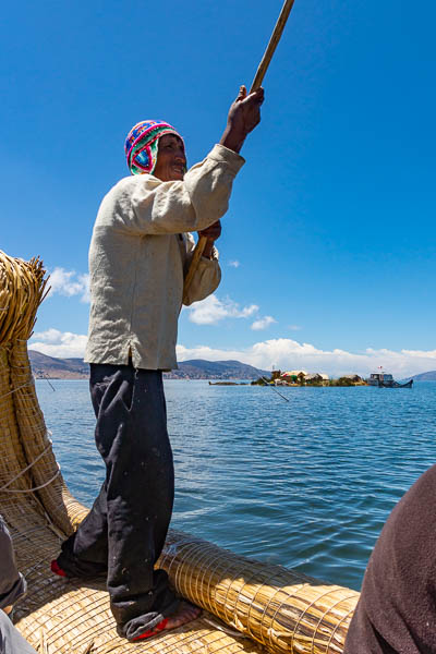 Île flottante uro : gondolier