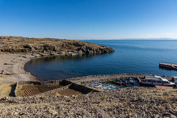 Amantani : port