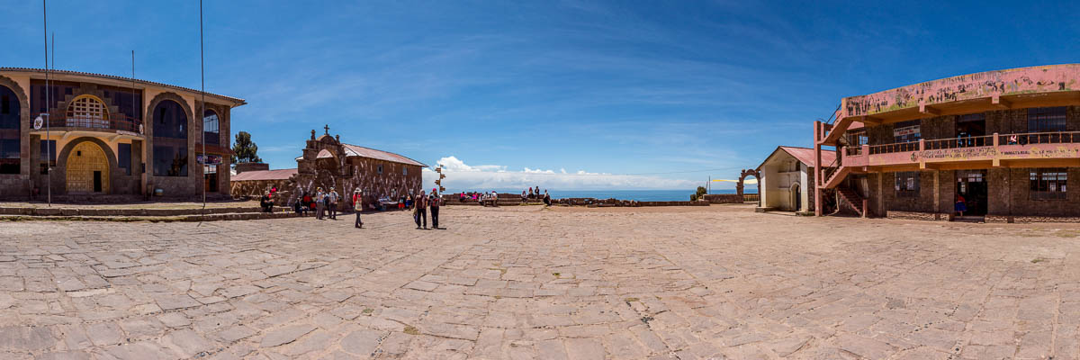 Taquile : place principale