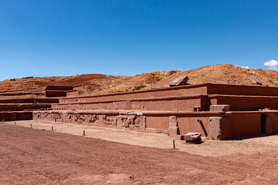 Tiwanaku : pyramide Akapana