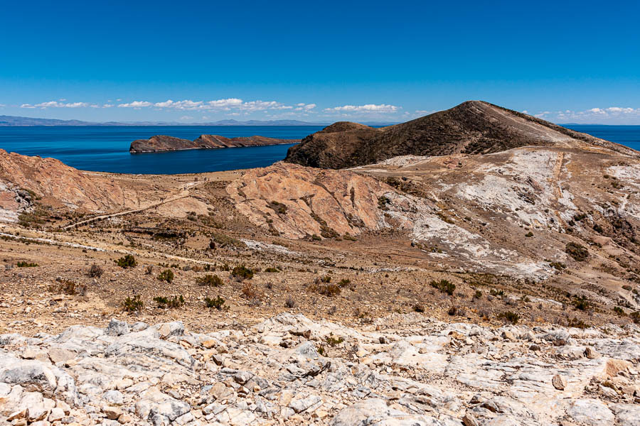 Lac Titicaca : île du Soleil, vers site inca de Chinkana