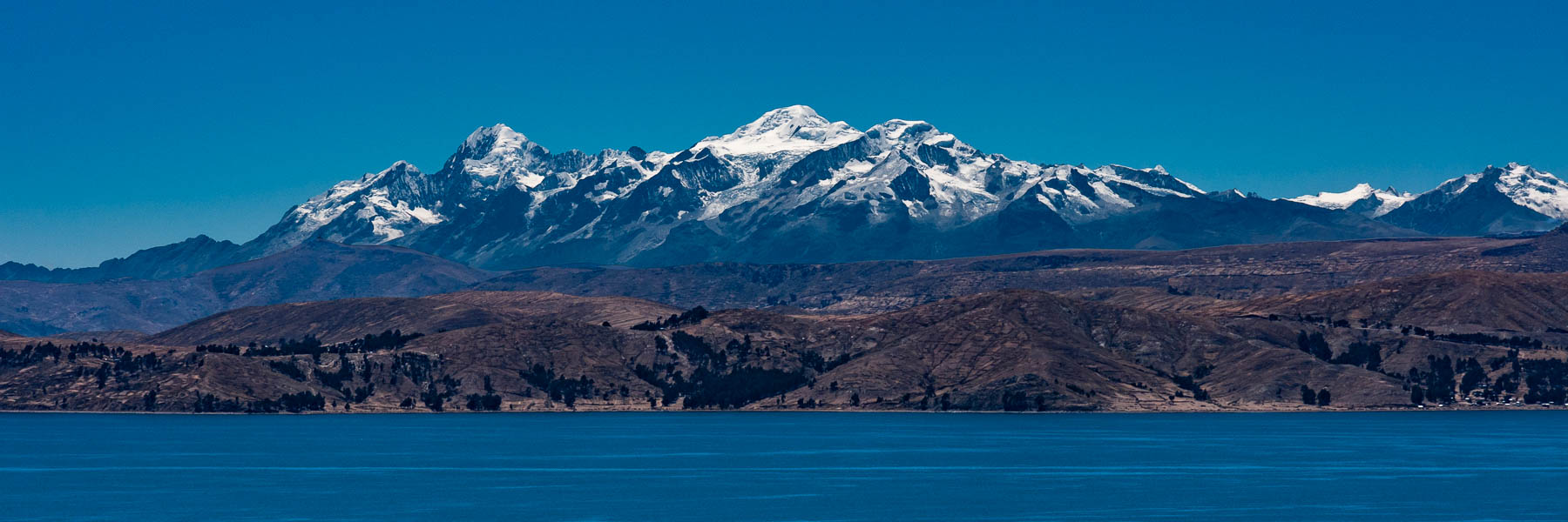 Cordillère Royale : Illampu, 6368 m, Ancohuma, 6427 m