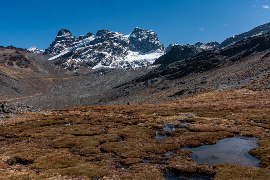 Vallée entre deux cols