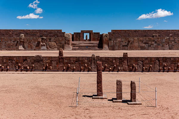 Tiwanaku : temple semi-souterrain