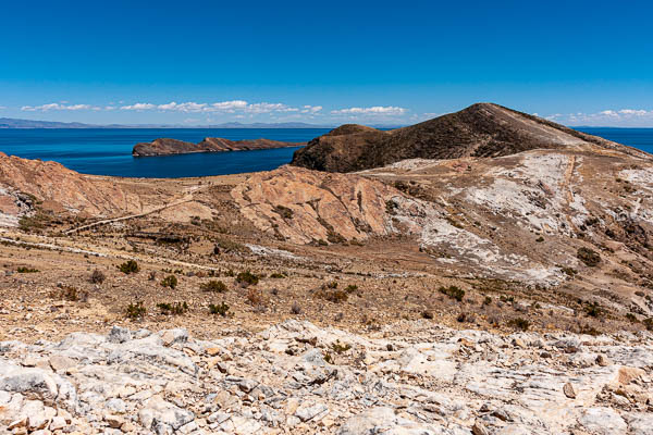 Lac Titicaca, île du Soleil : vers site inca de Chinkana