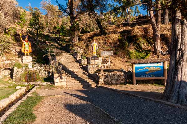 Lac Titicaca, île du Soleil : Yumani, grand escalier inca