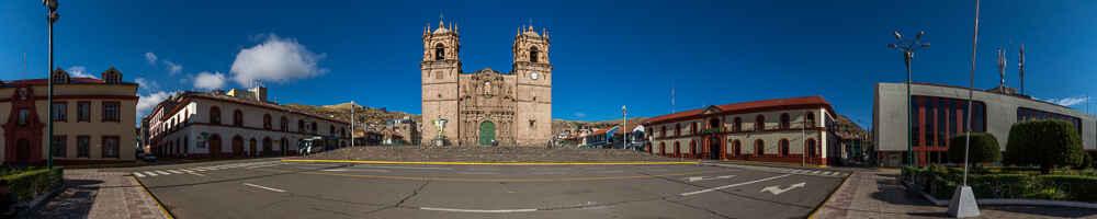 Puno, plaza de Armas