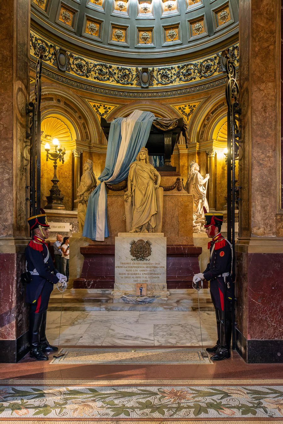 Buenos Aires : tombeau de José de San Martín, « El Libertador »