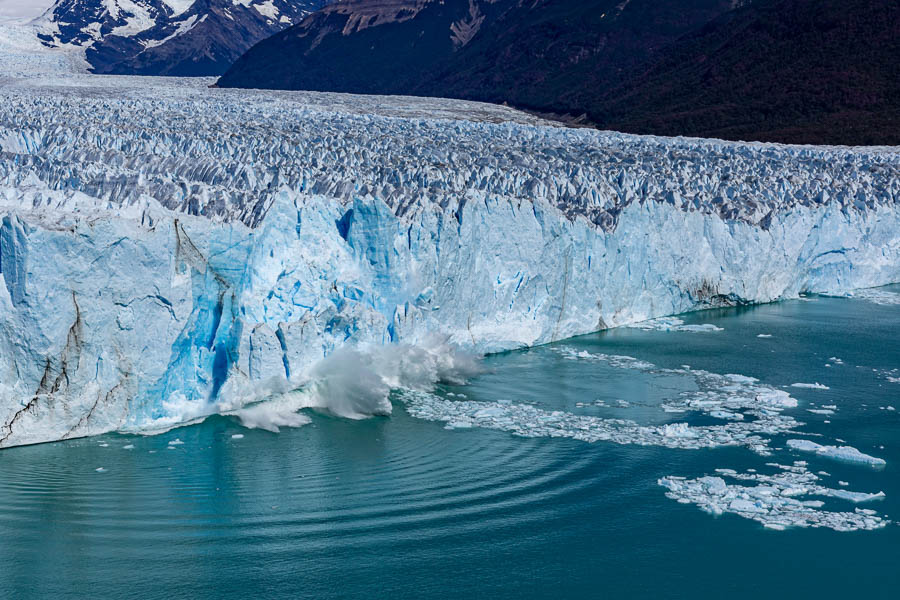 Glacier Perito Moreno : chute de glace