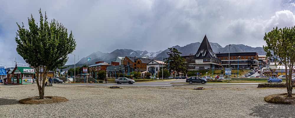 Ushuaia : esplanade, palais du gouverneur