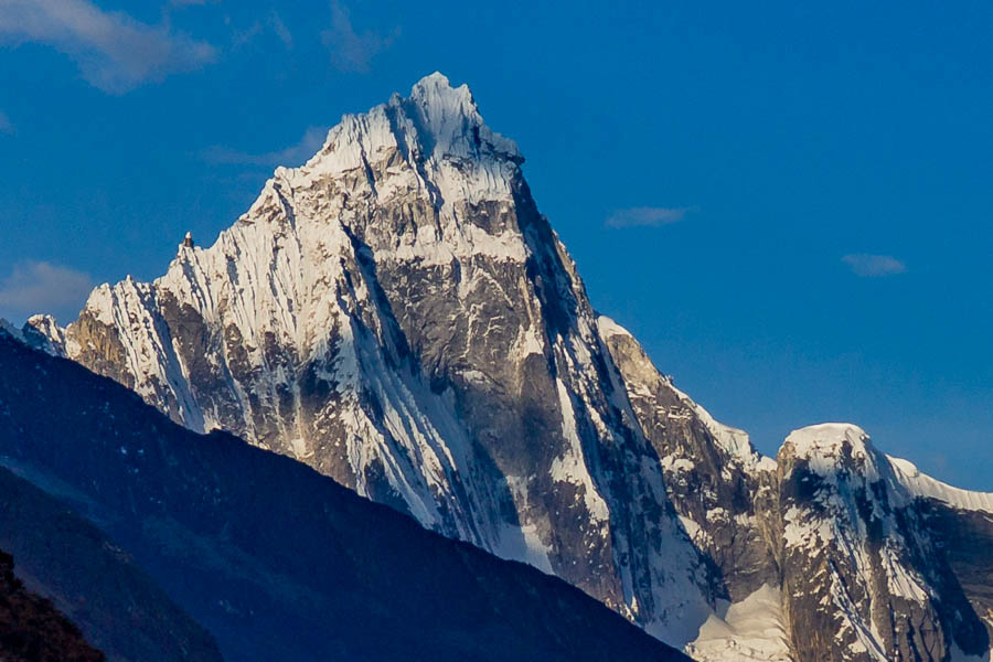 Taulliraju, 5830 m