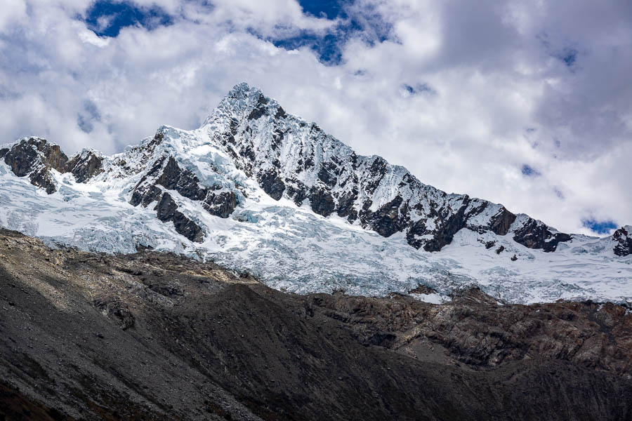 Alpamayo, 5947 m