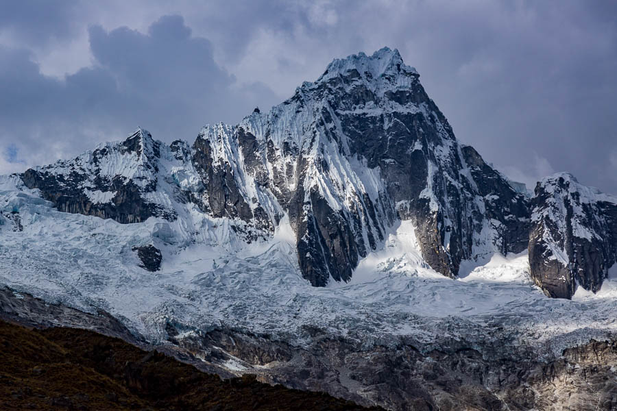 Taulliraju, 5830 m