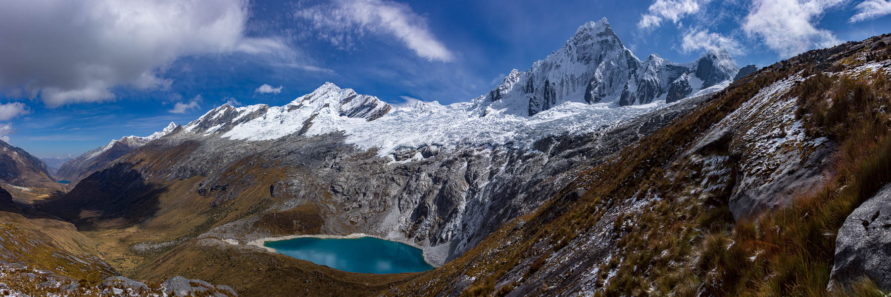 Lac sous le Taulliraju