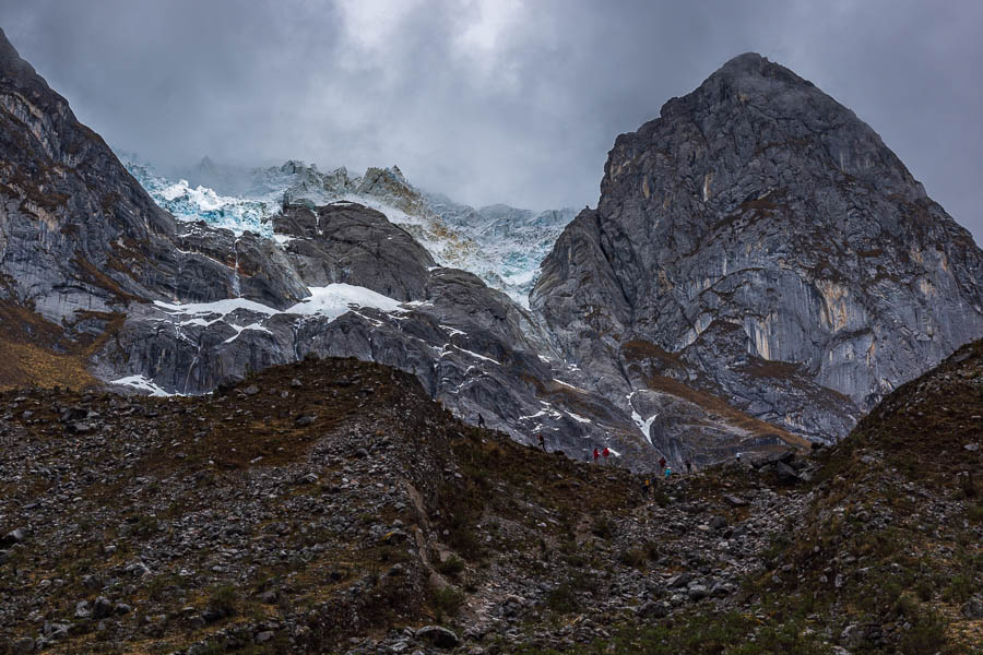 Glacier et moraine