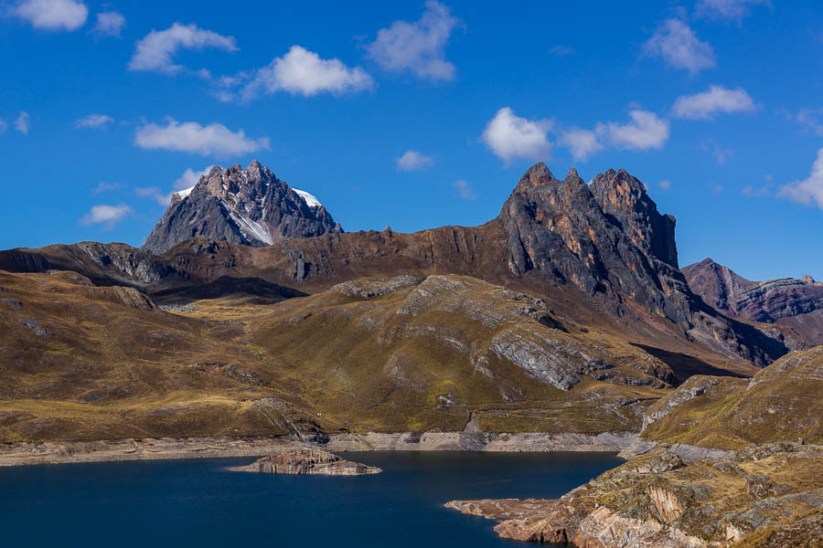 Laguna Viconga et nevado Milpa, 5330 m