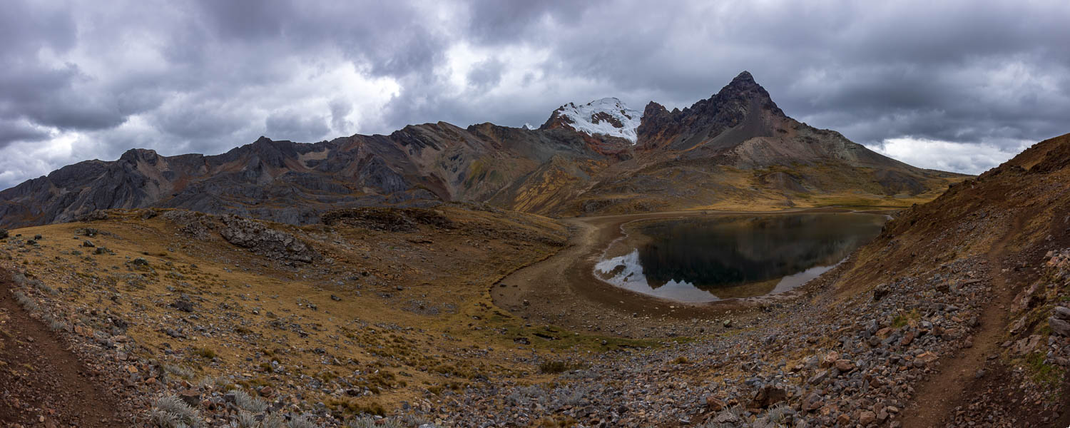 Laguna Susucocha et nevado Raju Collota, 5350 m
