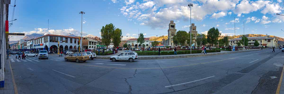 Huaraz : plaza de Armas