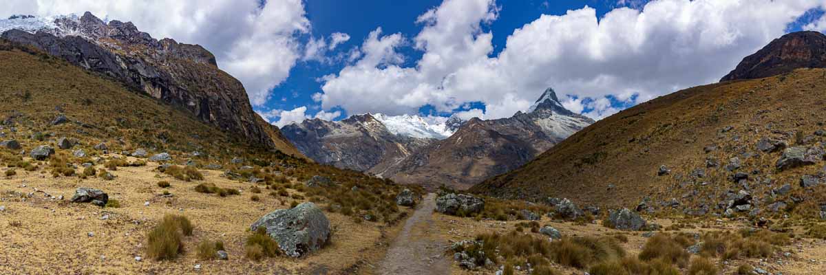 Vers le camp de base de l'Alpamayo