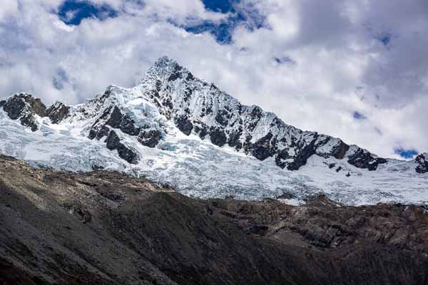 Alpamayo, 5947 m