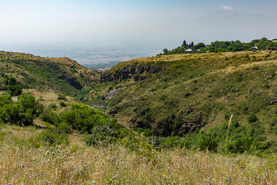 Monastère de Tegher et mont Ararat