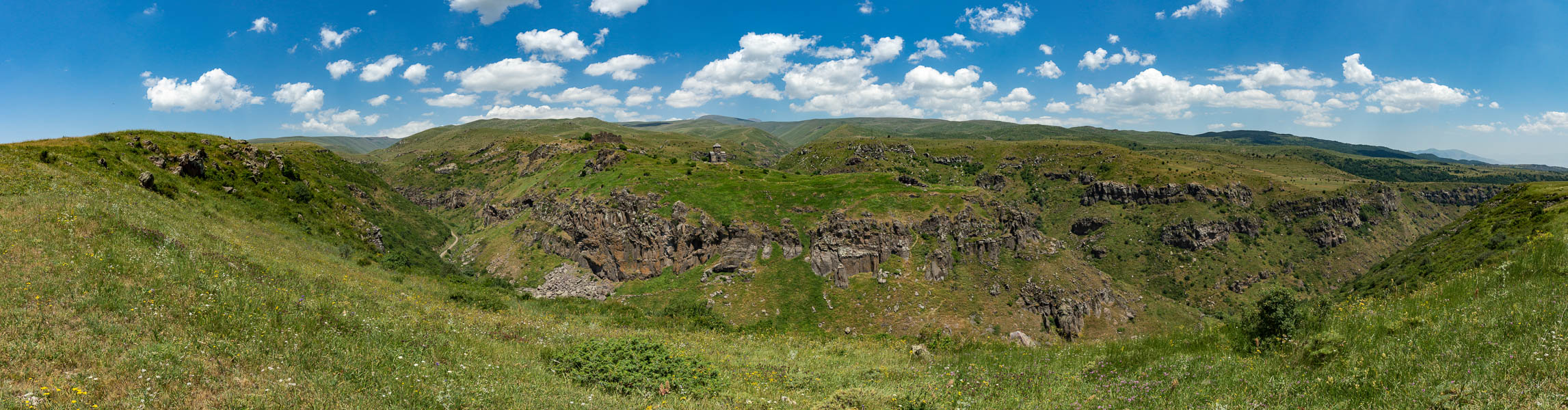 Gorge et forteresse d'Amberd