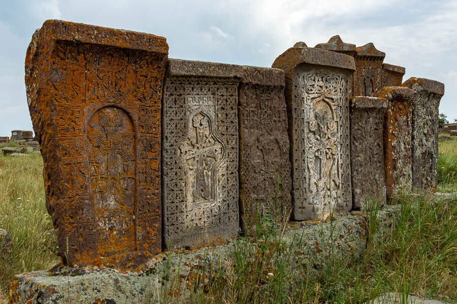 Cimetière de Noratus : khatchkars