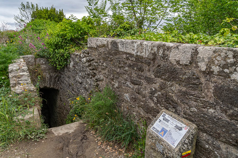Belle-Île, Le Palais : départ du GR 340