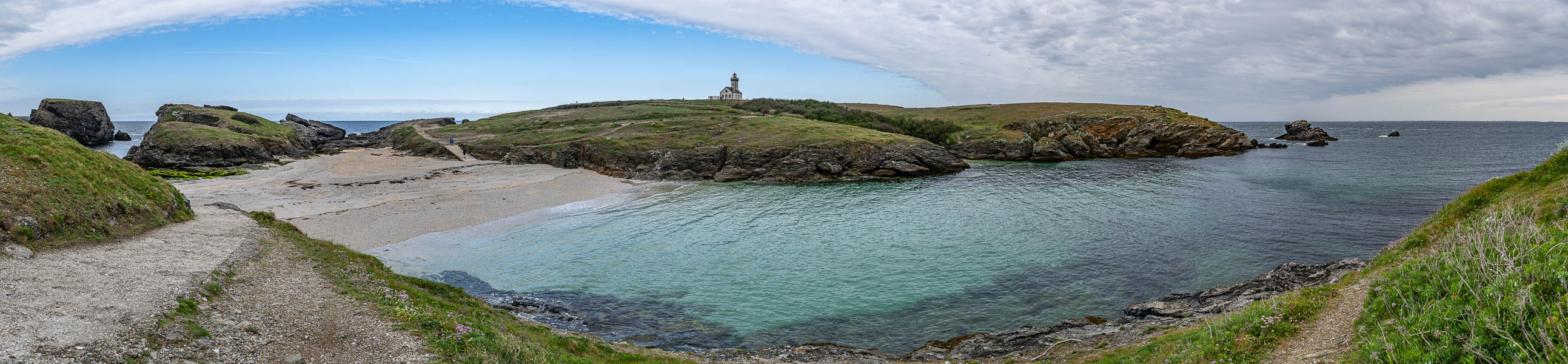 Belle-Île, GR 340 : tombolo et île des Poulains