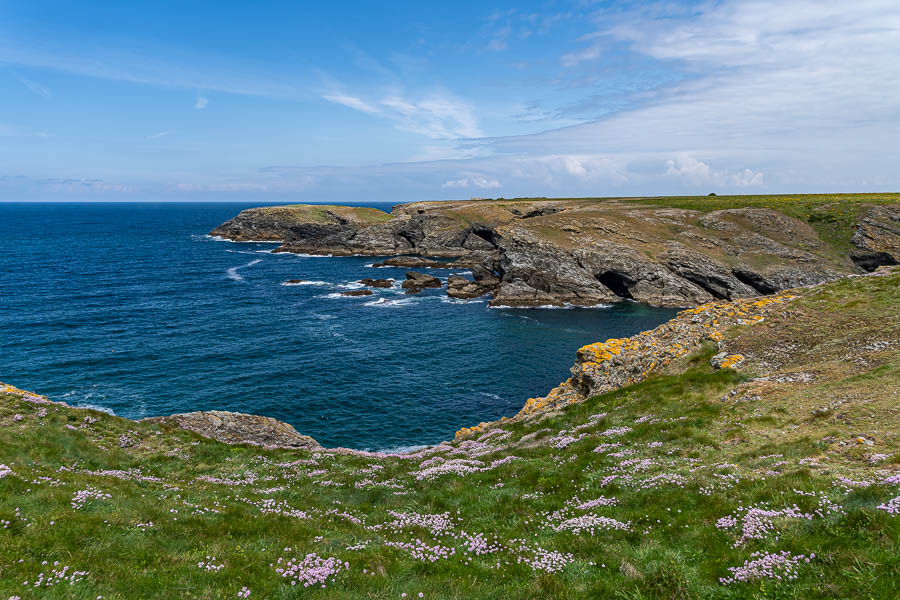 Belle-Île, GR 340 : port de Borderun, sémaphore d'Er-Hastellic