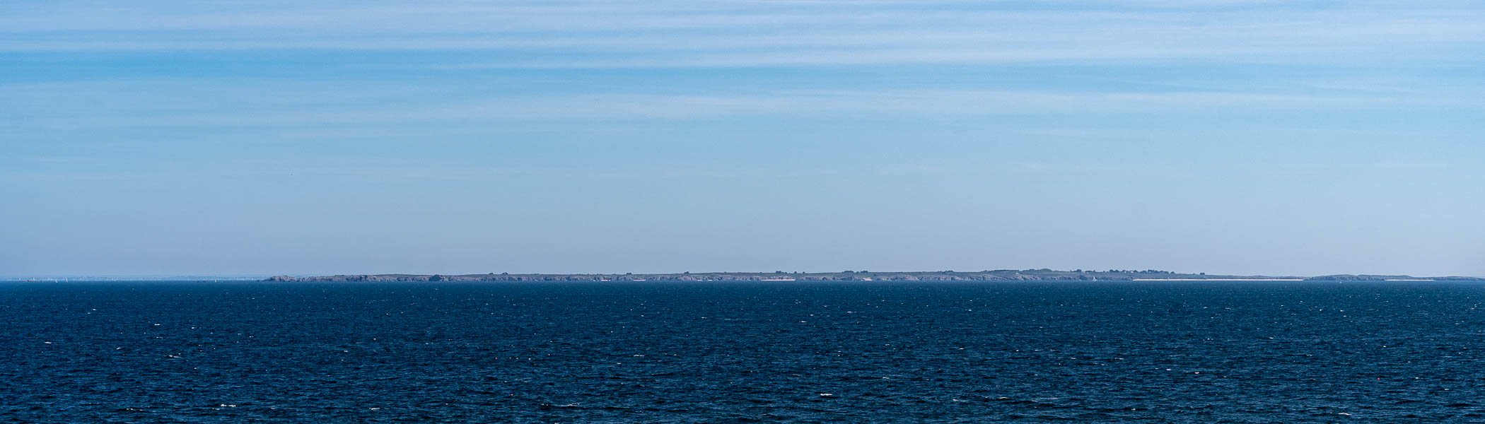 Belle-Île, GR 340 : Houat depuis la pointe de Kerdonis
