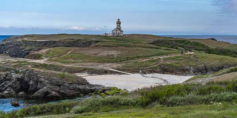 Île des Poulains, phare