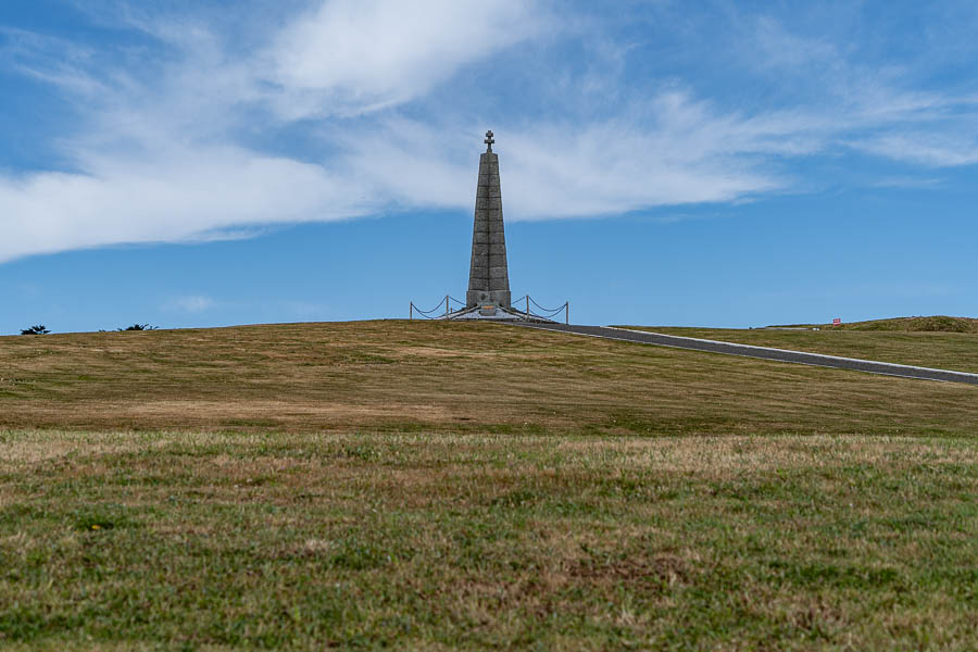 GR 34, Saint-Pierre-Quiberon : mémorial de Penthièvre