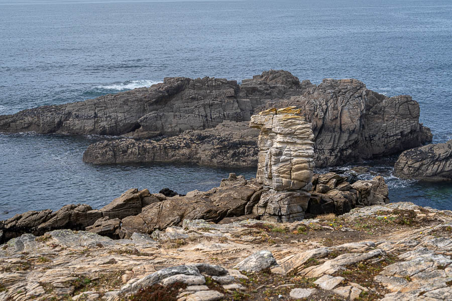 GR 34, Saint-Pierre-Quiberon, Beg en Aud : rochers