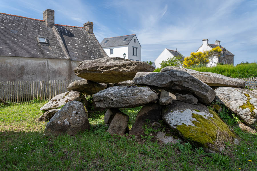 GR 34, Saint-Pierre-Quiberon : dolmen de Roch-en-Aud