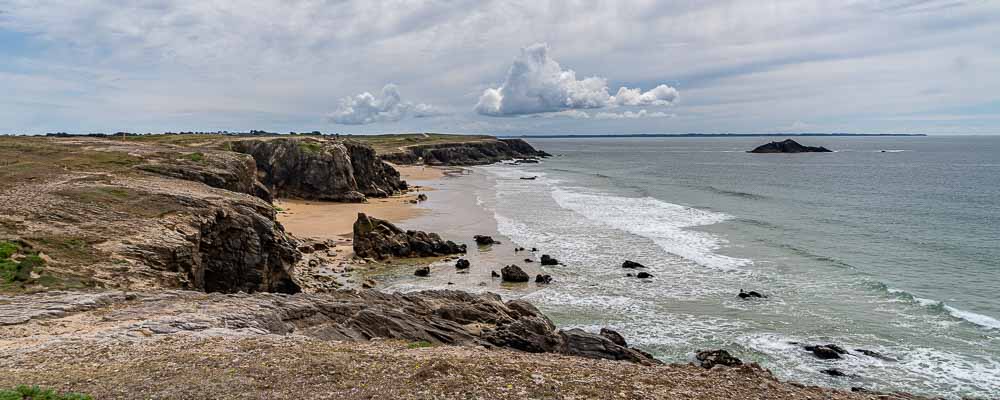 Côte Sauvage de Quiberon : plages de port Rhu et port Bara, Belle-Île au loin