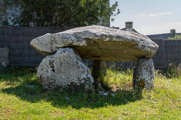Carnac : dolmen de Beaumer