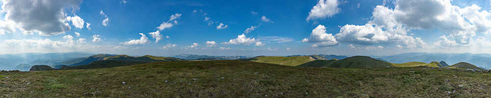 Sommet du massif de Vratsa : Beglichka Mogila, 1481 m