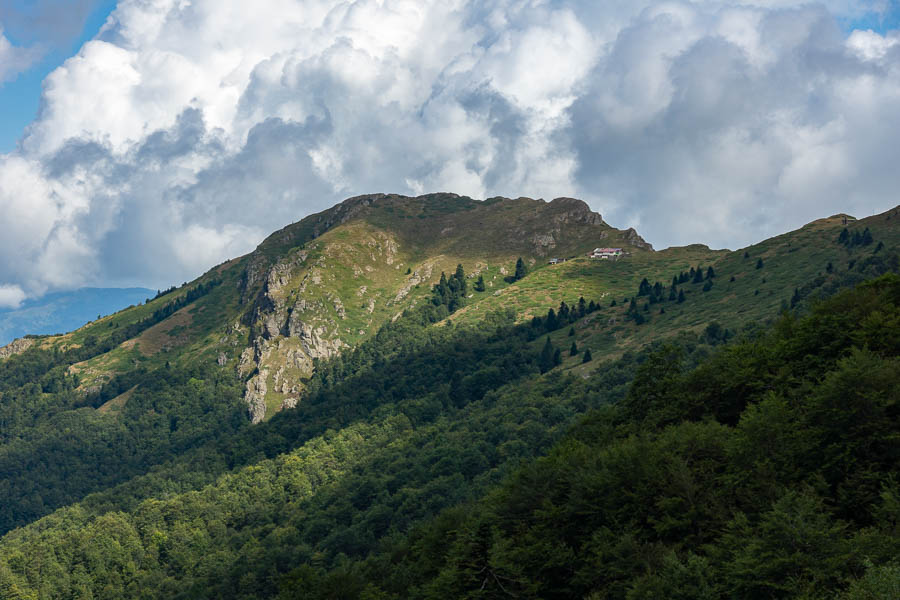 Crête du Balkan, refuge Echo, mont Kawlahan, 1712 m