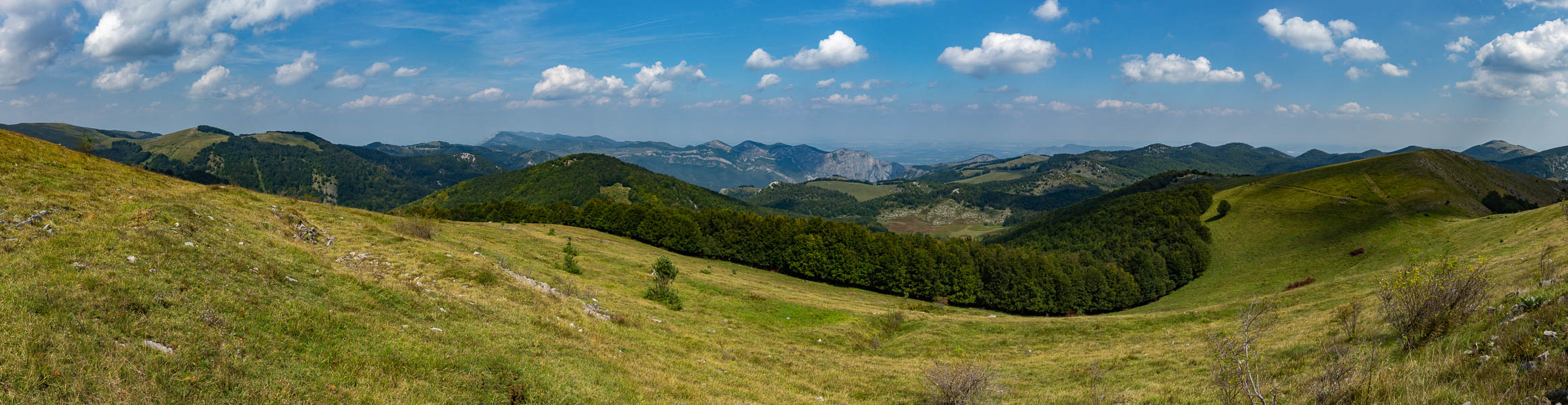 Massif de Vratsa : Buk, 1393 m, vue nord