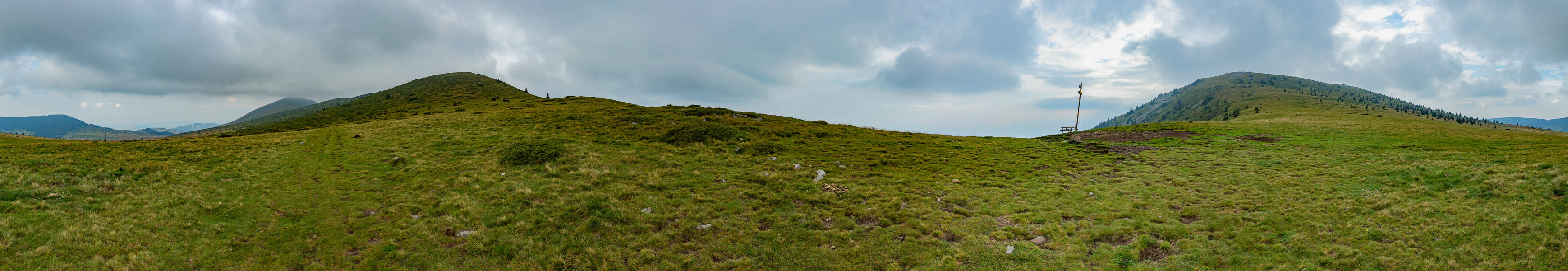 Balkan de l’ouest : col, 1870 m, près du Kom