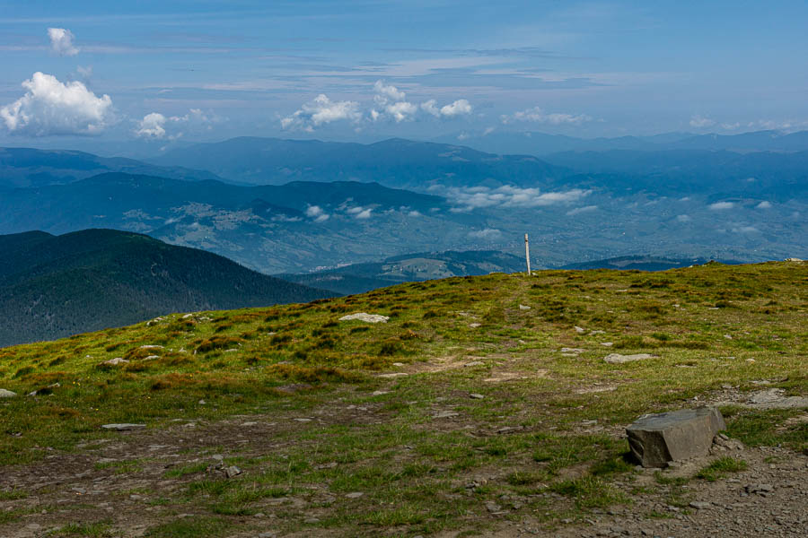 Yasinia depuis le Petros