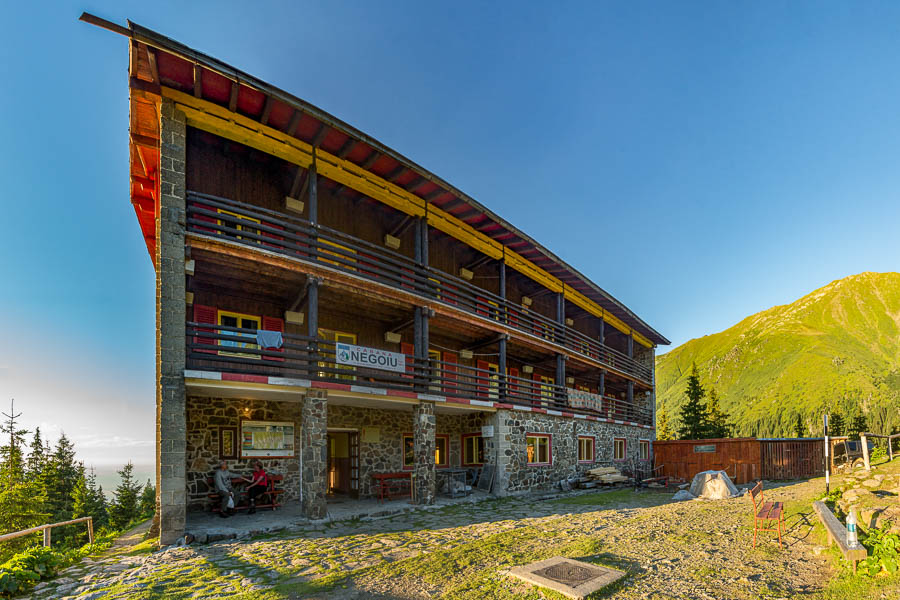 Refuge Negoiu, 1546 m