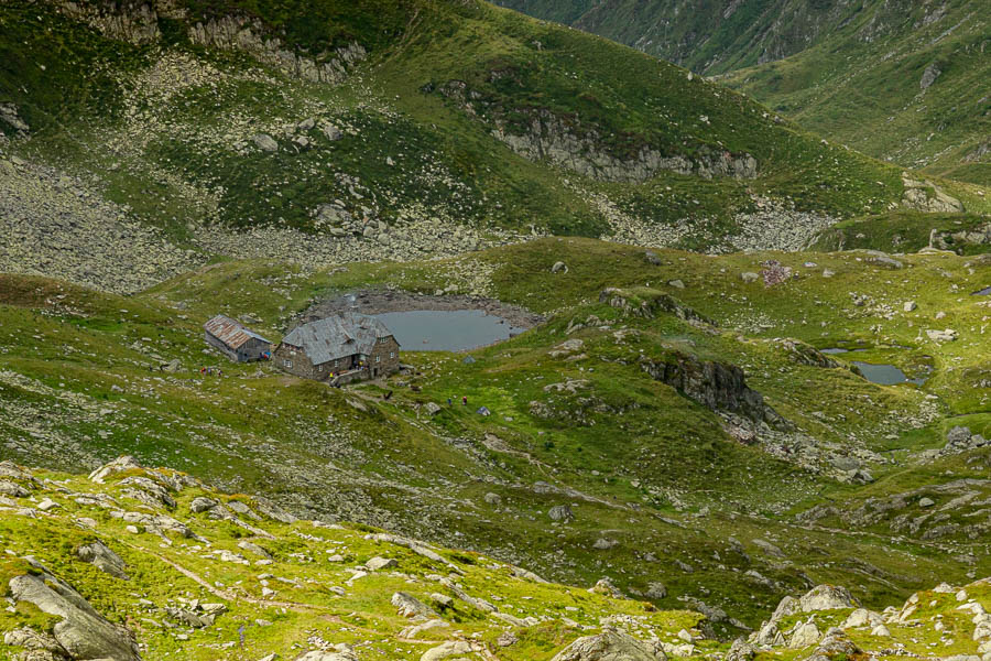 Lac et refuge Podragu