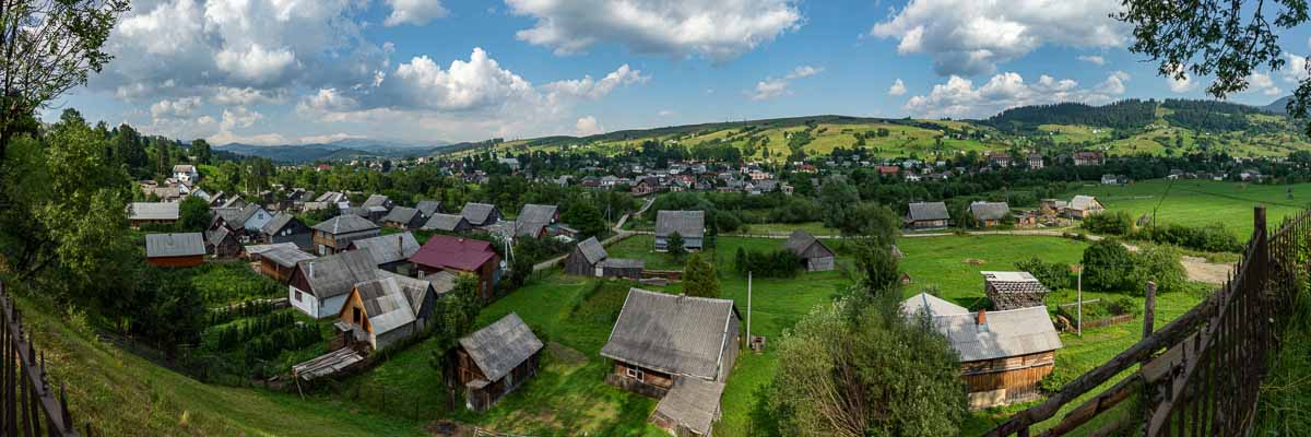 Yasinia depuis la tserkva