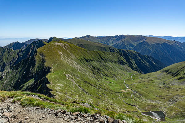 Mont Moldoveanu : vue vers l'est