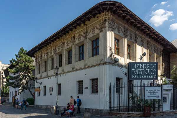 Bucarest : restaurant Hanu'lui Manuc