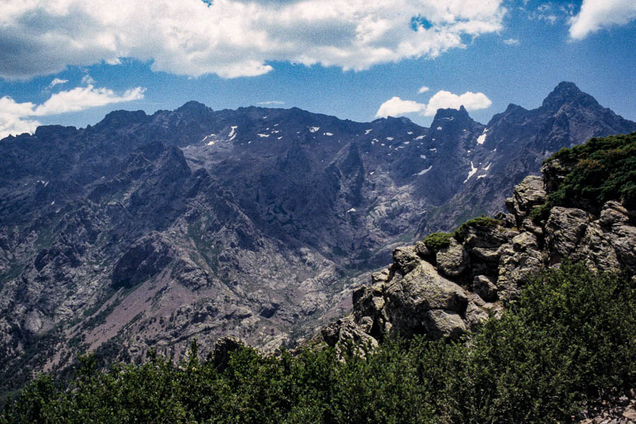 Bocca a i Satagni, 2010 m : vue sur le monte Cintu